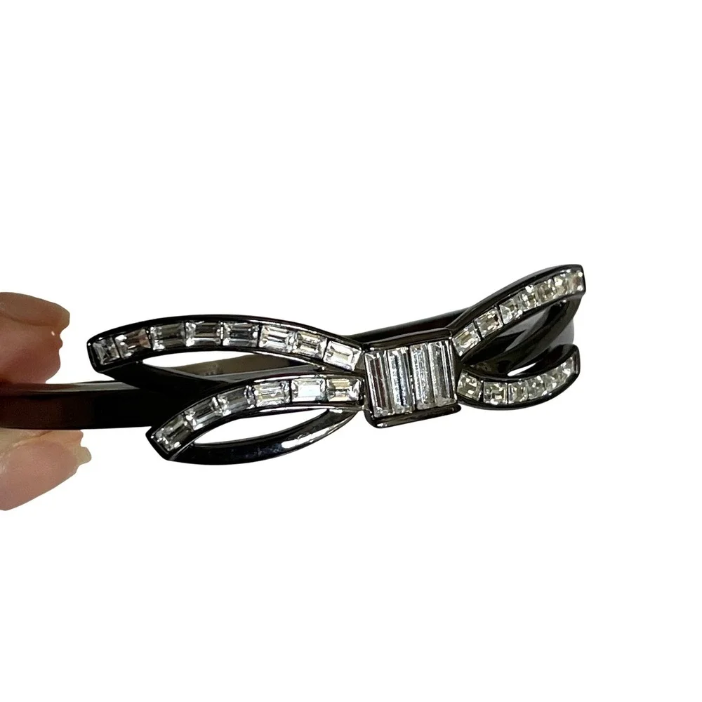 Coach‎ Bow Bangle Bracelet Womens OS Gunmetal Coquette Crystal Hinge Cuff